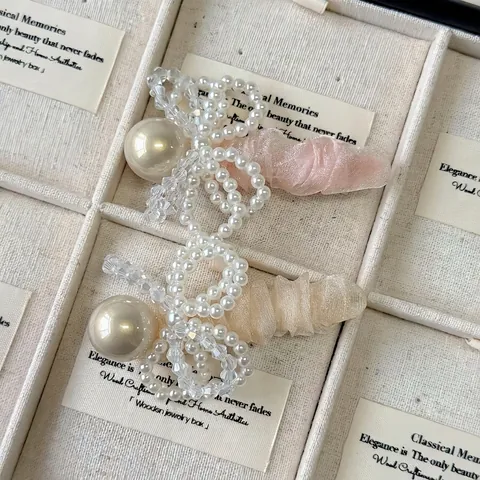 Elegante Künstliche Perle Schleife Haarspange Für Damen Handgefertigt Organza Strass Entenschnabel-Clip Süß Französisch Haarschmuck