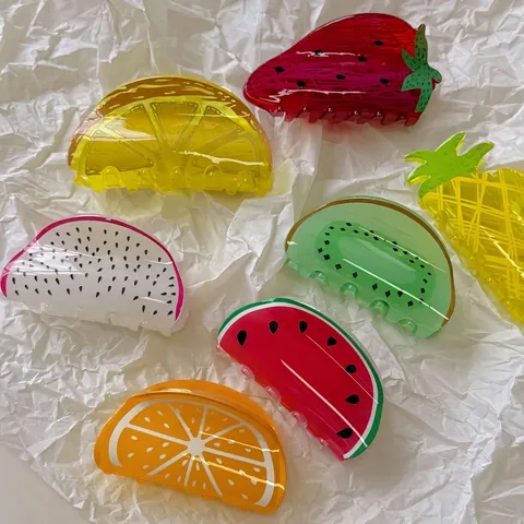 Acryl Fruchtgeformte Haarkralle Erdbeere Zitrone Wassermelone Ananas Drachenfrucht Kiwi Fruchtmuster Süßer Haarschmuck Damen