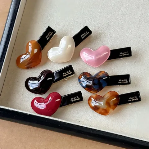 Pinza para el Pelo de Acetato Vintage con Forma de Corazón y Etiqueta Dorada Pinza de Pico de Pato Coreana Dulce Hecha a Mano para Mujer