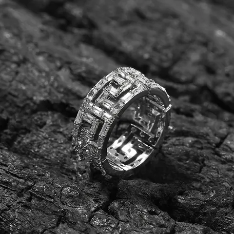 Hip Hop Copper Rhinestone Ring For Men Women Greek Key Pattern Geometric Hollow Design Silver Tone Finger Ring Party Jewelry Gift