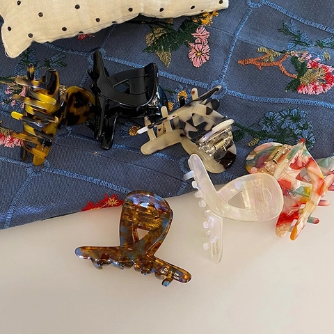 Französischer Stil Azetat Haarkralle Clips Für Damen Elegante Marmor Schildpatt Muster Haarschmuck Rutschfeste Haifisch-Clips
