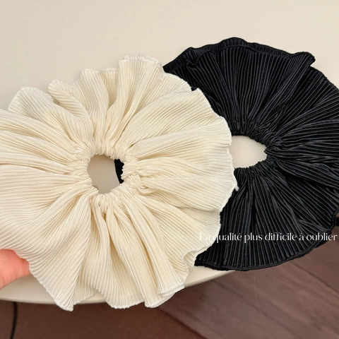 French Style Pleated Fabric Scrunchie Elegant Shimmer Oversized Elastic Hair Tie Solid Color Off White Black Hair Accessories For Women