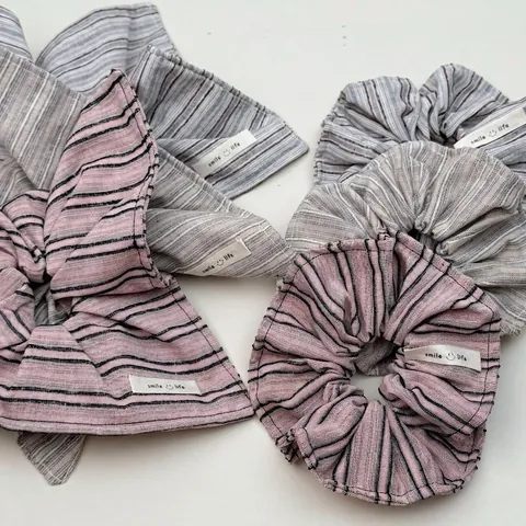 Accessoires de Cheveux Coréens Doux Rayés en Tissu Chouchous Serre-têtes Pinces Ensemble Nœud Fait à la Main pour Femmes Décoration Quotidienne