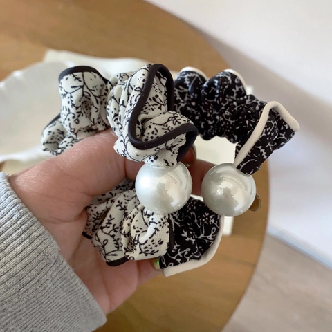 Coleteros de Tela con Estampado Floral Vintage Con Perla Artificial de Imitación Elegantes Gomas de Pelo con Borde Ondulado para Mujer