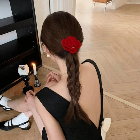 Accessori per Capelli a Forma di Rosa Rossa Retrò Francese all'Uncinetto per Donna Elastico per Capelli e Molletta in Filato Fatti a Mano Vintage Elegante Copricapo Floreale