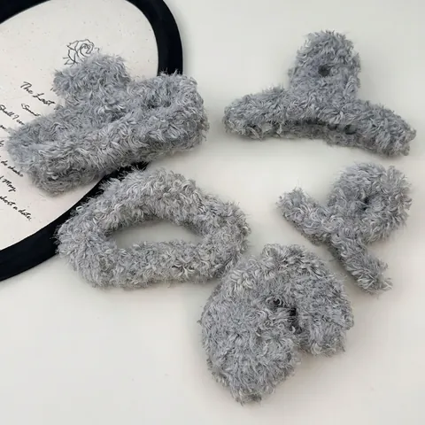 Women Grey Plush Hair Claw Clip Faux Fur Large Shark Clip Geometric Fuzzy Hairpin Autumn Winter Thick Hair Accessories Headdress