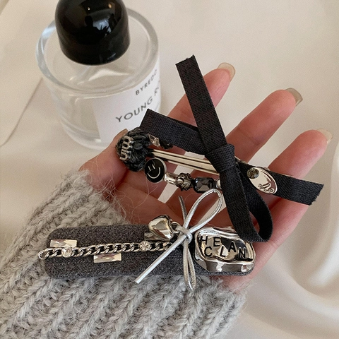 Korean Style Ribbon Bow Hair Clip Grey Suit Fabric Shark Clip Metal Chain Heart Pendant Duckbill Clip For Women Accessories
