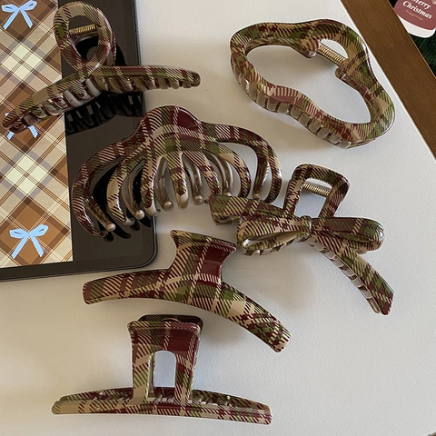 Korean Christmas Red Green Plaid Hair Claw For Women Retro Large Shark Clip Plaid Resin Hair Accessories For Holiday Party