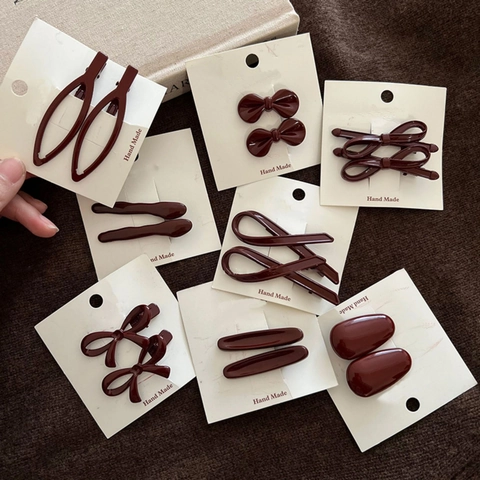 Vintage Deep Red Resin Bowknot Hair Clip Set For Women Elegant Wine Red Side Fringe Clip Korean Style Hair Jewelry Accessory