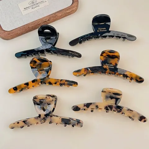 Large French Style Acetate Hair Claw Clip Retro Tortoiseshell Pattern Hair Catch For Women Elegant Handmade Shark Clip Hair Accessories