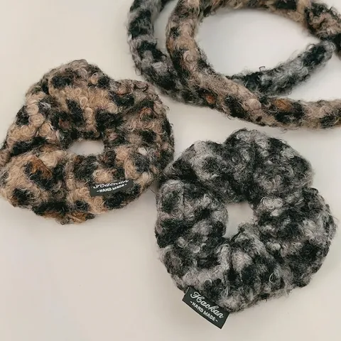 Leopardenmuster Plüsch Lammfell-Imitat Haarschmuck Winter Warm Elastisch Haargummi Und Breiter Haarreif Für Damen Mädchen Täglich