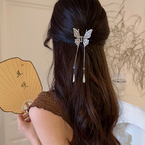 Neuer Chinesischer Stil Schmetterling Quaste Haarkralle Silber Legierung Strass Eleganter Haarschmuck Für Damen Party Alltag
