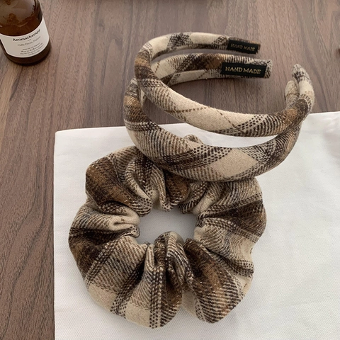 Serre-Tête Rembourré en Tissu à Carreaux Britannique Rétro et Ensemble de Chouchous Accessoires Cheveux Femme Automne Hiver