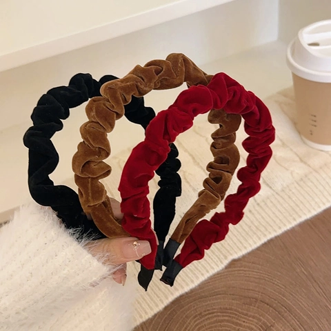 Vintage Velvet Ruffled Headband For Women Autumn Winter Thick Pleated Hair Hoop Solid Color Scrunchie Style Hairband Accessory