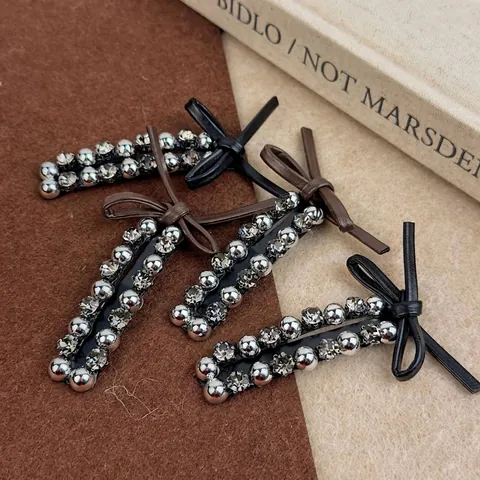 Franse Stijl Lederen Strik Strass Haarclip Elegante Koreaanse Stijl Kralen Metalen Haarpunten Vrouwen Mode Haaraccessoires
