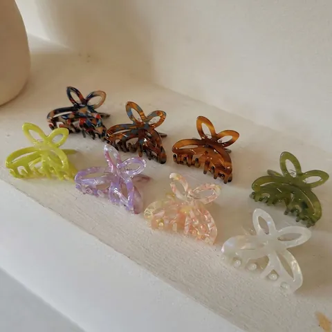 Elegante Pinza de Pelo de Mariposa Hueca de Acetato Color Romántico de Primavera Textura de Mármol Accesorios de Pelo para Mujer