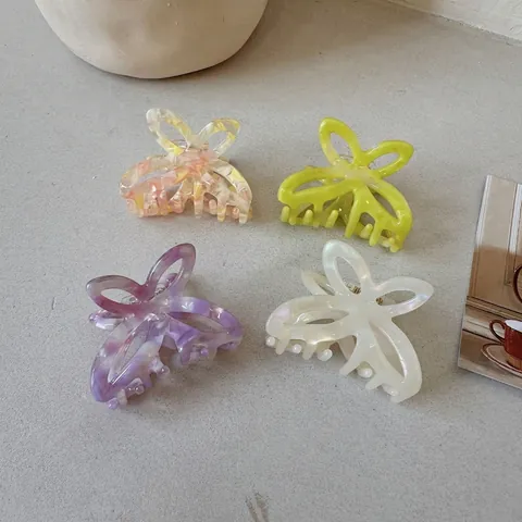 Elegante Pinza de Pelo de Mariposa Hueca de Acetato Color Romántico de Primavera Textura de Mármol Accesorios de Pelo para Mujer