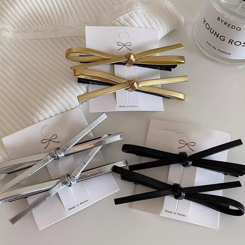 Pinces à Cheveux Nœud Minimalistes en Cuir Style Coréen Clips Bec de Canard Métalliques Femmes Accessoires Cheveux Élégants