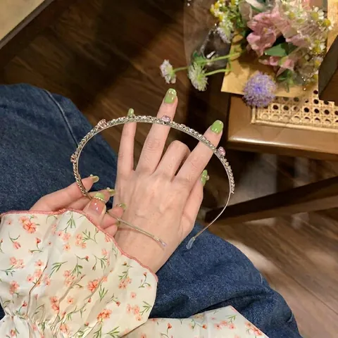 Elegante Cerchietto in Lega d'Argento con Zirconi Rosa per Donna Sottile Trama a Catena Accessori per Capelli in Stile Coreano