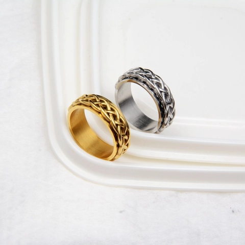 Unisex Stainless Steel Spinner Ring With Woven Celtic Knot Pattern Rotatable Anxiety Relief Band Ring Personalized Hip Hop Jewelry