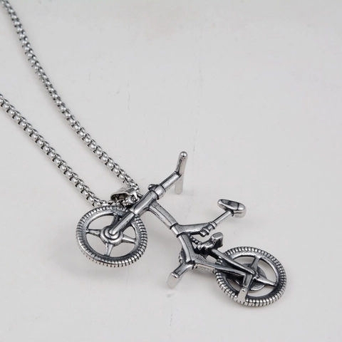 Collar Con Colgante de Bicicleta de Acero Inoxidable Vintage para Hombre Mujer Plata Retro Joyería Deportiva de Ciclismo Punk
