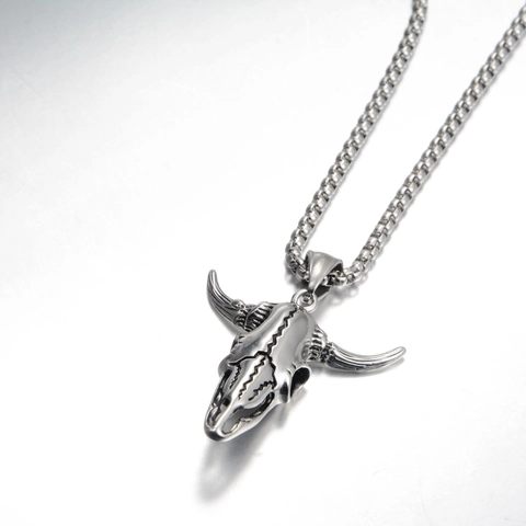 Men Stainless Steel Bull Skull Pendant Necklace Retro Gothic Punk Style Animal Bone Jewelry Hip Hop Party Daily Wear