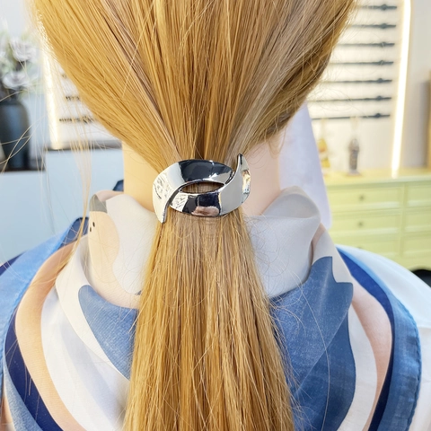 Minimalist Zinc Alloy Twisted Geometric Ponytail Holder Hair Clip For Women Gold Silver Metallic Smooth Hair Hook Accessory