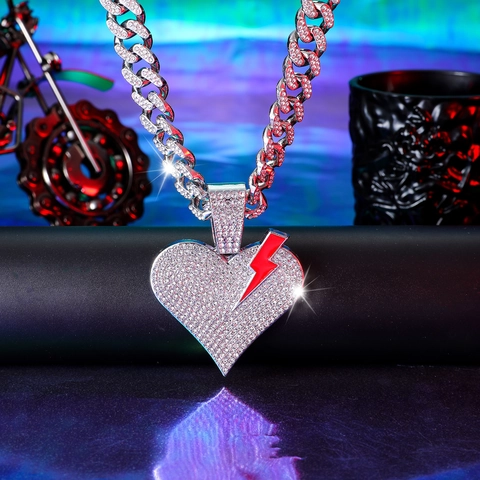 Iced Out Κολιέ Με Μενταγιόν Καρδιά Με Κόκκινο Κεραυνό Κράμα Στρας Κουβανέζικη Αλυσίδα Hip Hop Κοσμήματα Για Άνδρες Γυναίκες