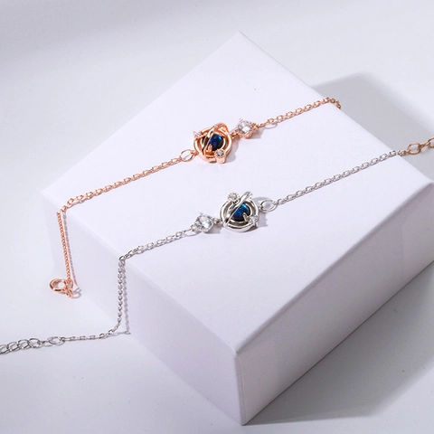 Minimalist Copper Planet Bracelet For Women Starry Sky Glass Rhinestone Saturn Charm Link Chain Bracelet Romantic Jewelry Gift