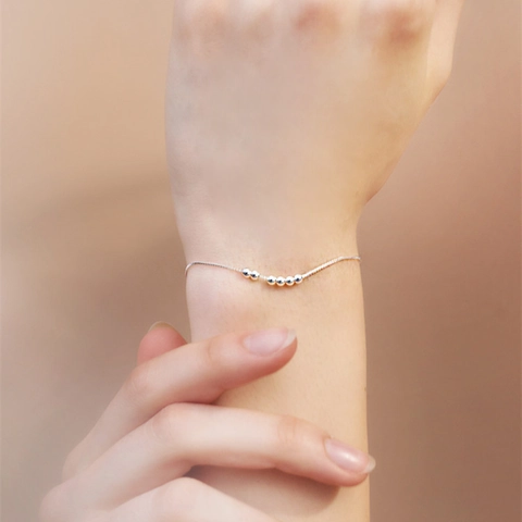 Bracciale a Catena Minimalista in Rame Placcato Platino con Perle Rotonde per Donna Stile Coreano Perline Sottili Gioielli Regolabili