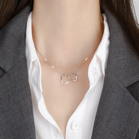 Collana a Doppio Anello Irregolare in Rame Intrecciato Minimalista per Donna Gioielli con Catena a Clavicola Pendolare alla Moda Oro Argento
