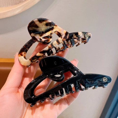 Elegante Molletta per Capelli in Acetato con Cuore Traforato da Donna Grande Clip a Squalo Leopardata Nera Accessori per Capelli