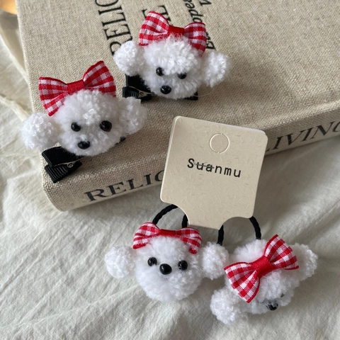 Ensemble de Pinces à Cheveux et Élastiques Chien en Peluche Pour Enfants Avec Nœud à Carreaux Rouges Style Coréen