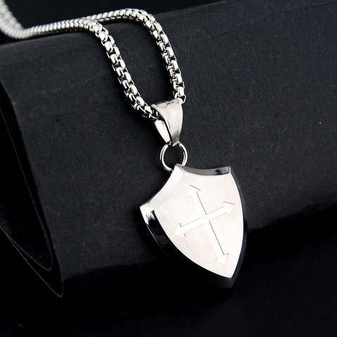 Collar Con Colgante De Escudo De Cruz De Acero Inoxidable Vintage Para Hombres Mujeres Estilo Goth Punk Cadena Joyería Religiosa Regalo