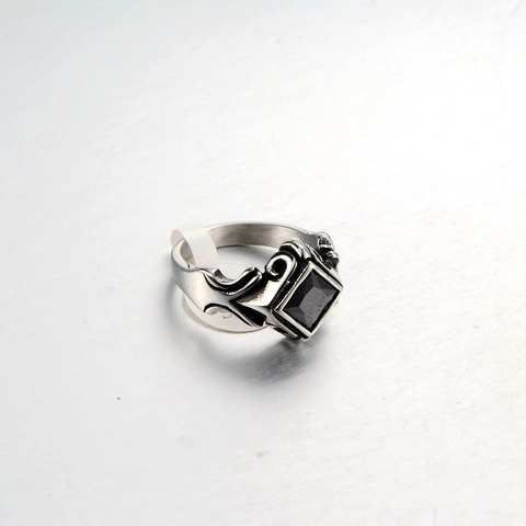 Vintage Gothic Stainless Steel Ring For Men Women Rhombic Square Zirconia Gemstone Hip Hop Punk Engraved Scroll Band Jewelry