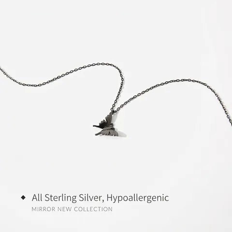 Vintage Schwarzer Schmetterling Anhänger Halskette Kupfer Schwarzgold Plattiert Schlüsselbeinkette Minimalistischer Schmuck Geschenk Damen