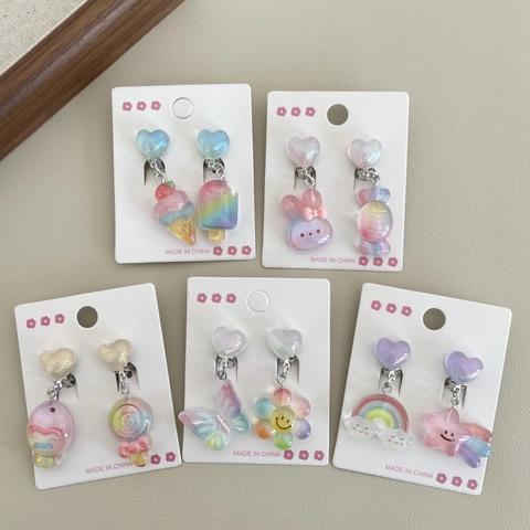 Orecchini a Clip in Resina Macaron per Bambini Ragazze Asimmetrici Arcobaleno Fiore Coniglio Cuore Cartone Gioielli Regalo