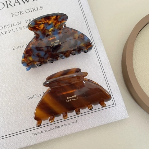 French Style Acetate Hair Claw Clips Elegant Marble Tortoiseshell Hair Clips Geometric Shark Clips For Women Hair Accessories