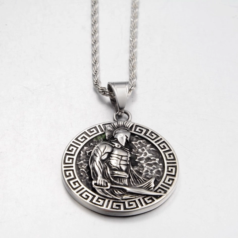 Vintage Stainless Steel Spartan Warrior Round Relief Pendant Necklace With Greek Meander Edge Rope Chain Hip Hop Retro Jewelry For Men Women