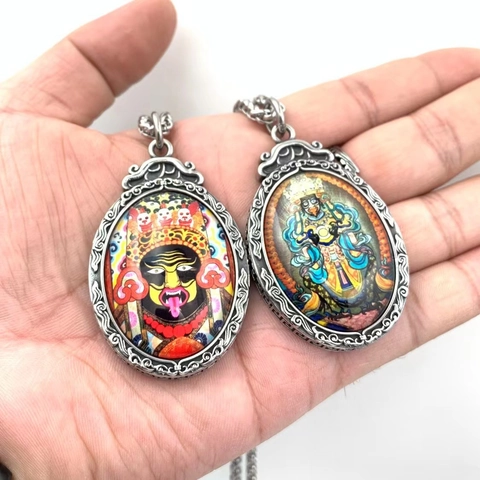 Vintage Stainless Steel Thangka Pendant Necklace Ethnic Tibetan Buddhist Oval God Of Wealth Figure Long Chain Jewelry