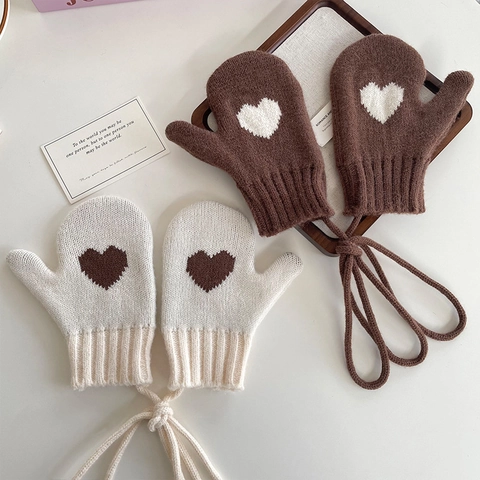 Korean Style Kids Winter Knitted Heart Pattern Mittens With String Warm Thermal Gloves For Boys Girls Toddler Fashion