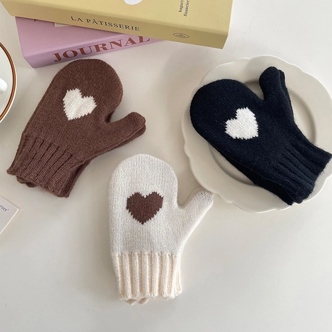 Korean Style Kids Winter Knitted Heart Pattern Mittens With String Warm Thermal Gloves For Boys Girls Toddler Fashion
