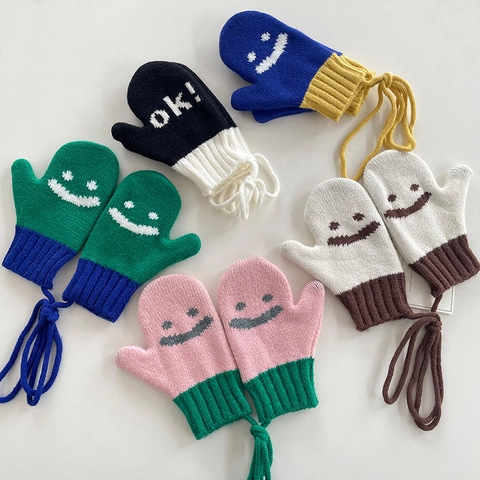 Mitones de Punto para Niños Guantes Térmicos de Invierno Cálidos con Cuerda de Cuello Cara Sonriente Parche de Oso Contraste