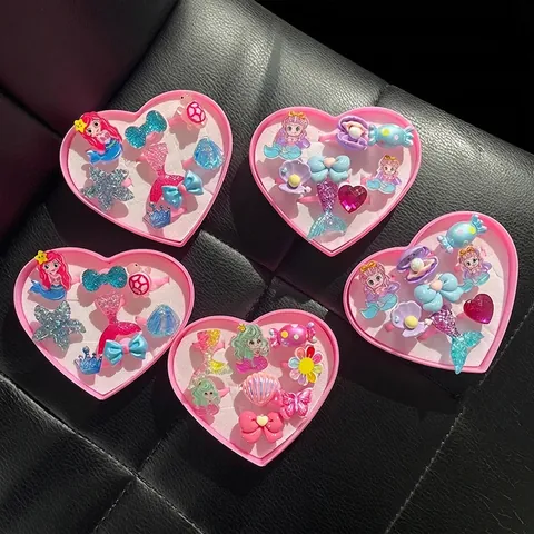Anneaux de Princesse Sirène de Dessin Animé pour Enfants Bijoux Réglables en Plastique de Résine Avec Boîte de Cadeau en Forme de Coeur Rose Bleu Violet Accessoire