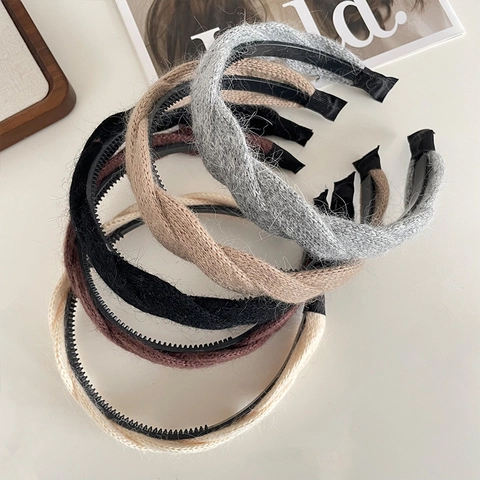 Women Autumn Winter Knitted Braided Headband Cable Knit Hair Hoop Solid Color Anti-Slip Teeth Headpiece Korean Hair Accessory