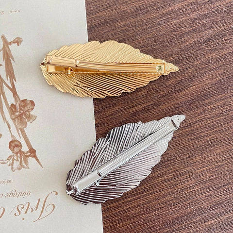 Barrettes à Cheveux en Feuille de Métal Vintage Minimaliste Or Argent Plume Bec de Canard Clips Latéraux pour Femmes