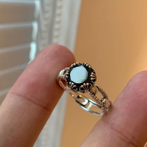 Anello Aperto Regolabile in Rame Vintage con Zirconia Verde Senape per Donna Moda di Nicchia Retrò Gioielli Galvanici Regalo Anello