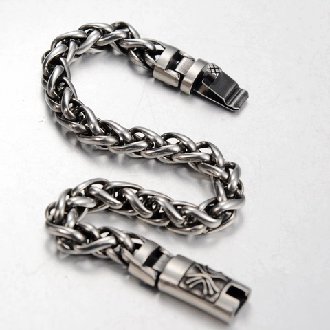 Bracelet Vintage en Acier Titane Tissage de Blé pour Hommes Femmes Hip Hop Motif de Croix Fermoir Gravé Bijoux de Style Punk