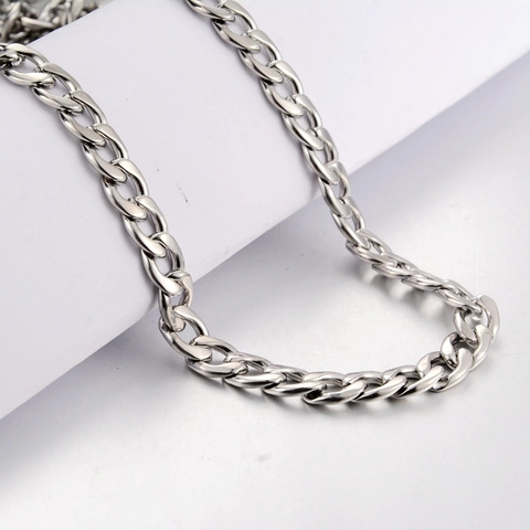 Collana a Catena Cubana in Acciaio al Titanio Hip Hop Unisex Gioielli Streetwear Stile Punk Oro Argento Figaro Choker