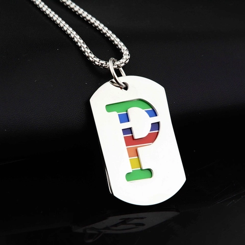 Titanstahl Hohl Alphabet Buchstabe Militär Dog Tag Anhänger Halskette Regenbogenstreifen Hip Hop Unisex Schmuck Personalisiertes Geschenk